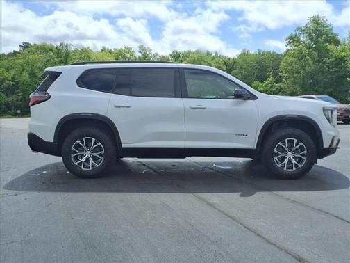 2024 GMC Acadia AT4