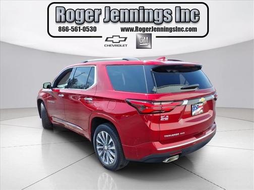 Radiant Red Tintcoat 2023 Chevrolet Traverse Premier