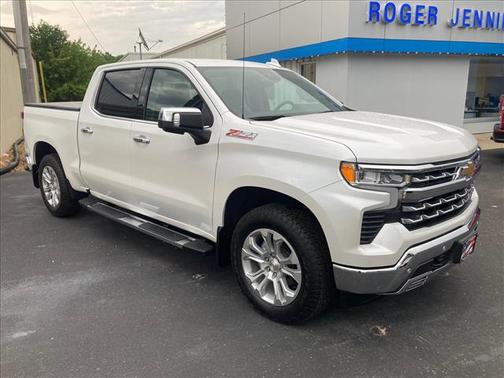 Iridescent Pearl Tricoat 2025 Chevrolet Silverado 1500 LTZ