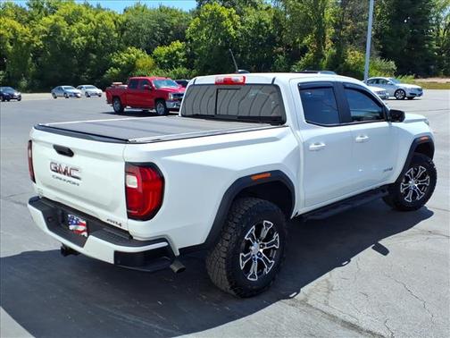 2024 GMC Canyon AT4