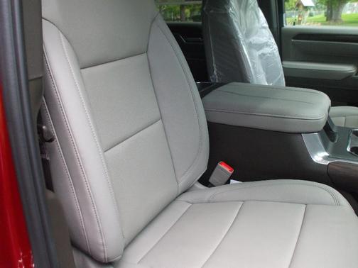 2025 GMC Sierra 2500 SLT
