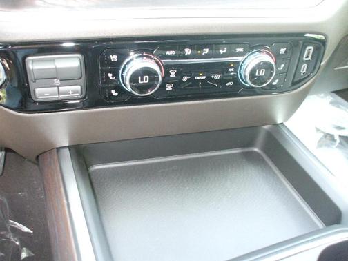 2025 GMC Sierra 2500 SLT