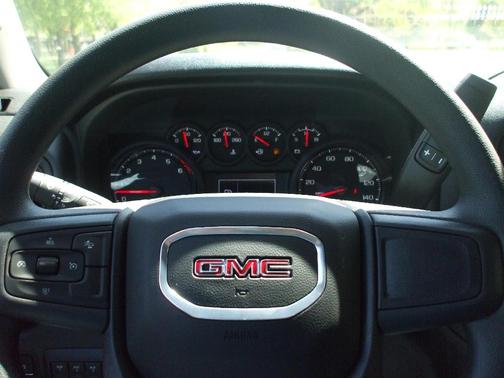 2025 GMC Sierra 3500 Pro