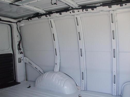 2025 GMC Savana 3500 Work Van