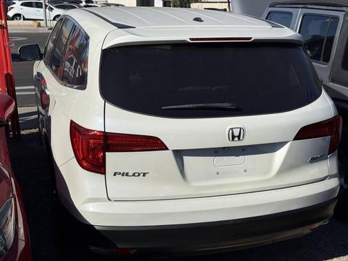 White 2016 Honda Pilot EX-L