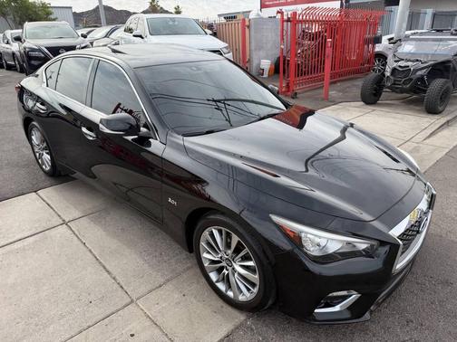 Black 2018 INFINITI Q50 3.0t LUXE