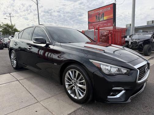 Black 2018 INFINITI Q50 3.0t LUXE
