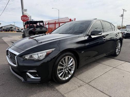 Black 2018 INFINITI Q50 3.0t LUXE