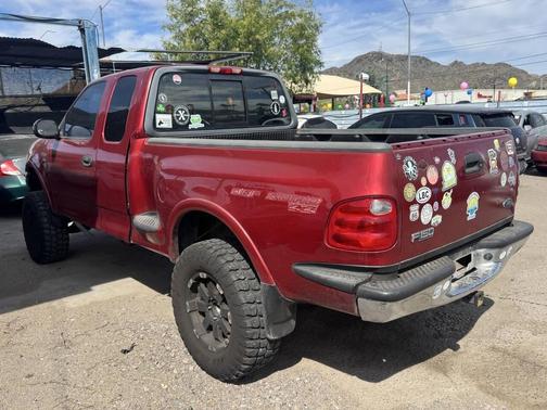 Red 2001 Ford F-150 XLT SuperCab Flareside