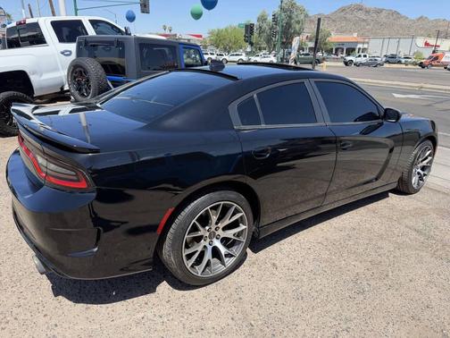 Black 2016 Dodge Charger R/T