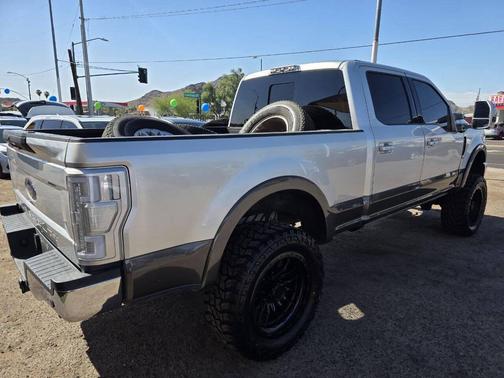Silver 2017 Ford F-250 Lariat 4x4 4dr Crew Cab 6.8 ft. SB Pickup