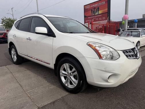 White 2012 Nissan Rogue SV