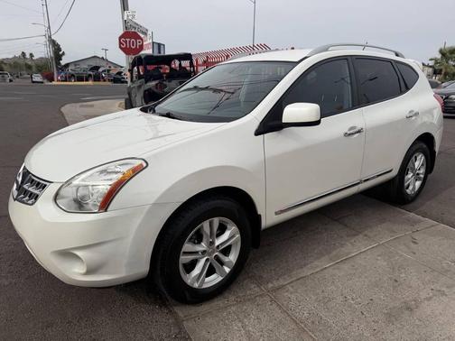 White 2012 Nissan Rogue SV