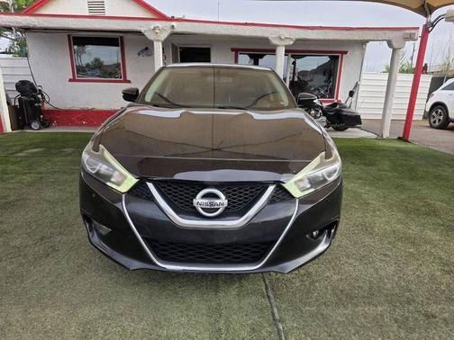 Black 2018 Nissan Maxima 3.5 SL