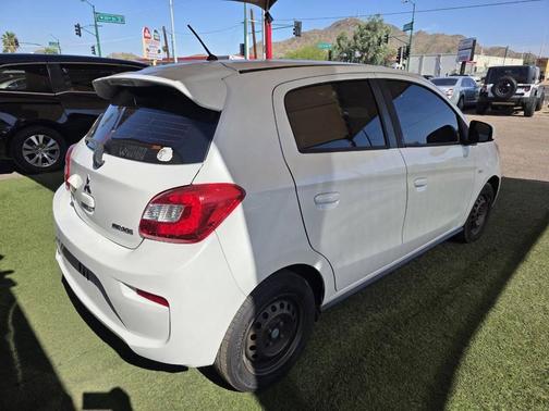 White 2018 Mitsubishi Mirage ES 4dr Hatchback CVT
