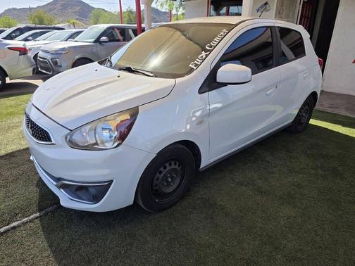 White 2018 Mitsubishi Mirage ES 4dr Hatchback CVT