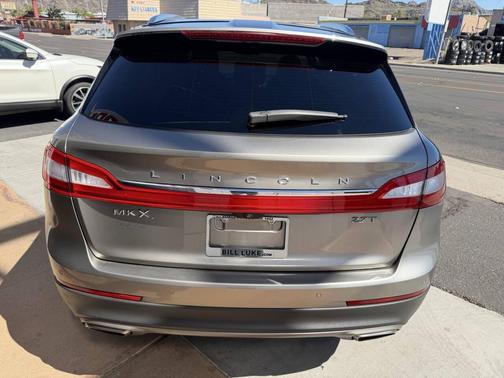 Gray 2017 Lincoln MKX Reserve