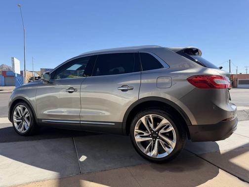 Gray 2017 Lincoln MKX Reserve