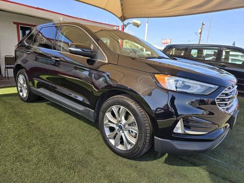 Black 2019 Ford Edge Titanium