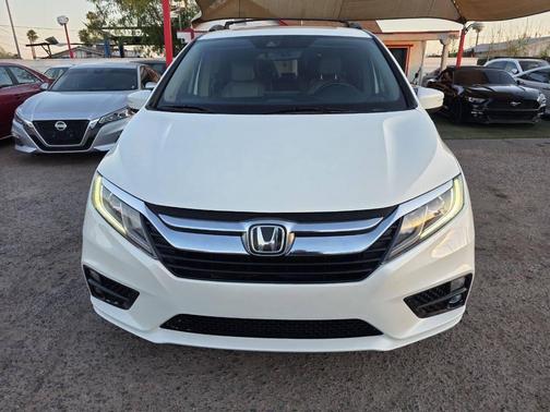 White 2019 Honda Odyssey EX-L w/Navigation/RES