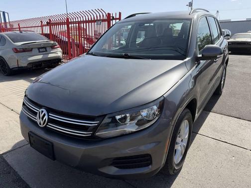Gray 2016 Volkswagen Tiguan S