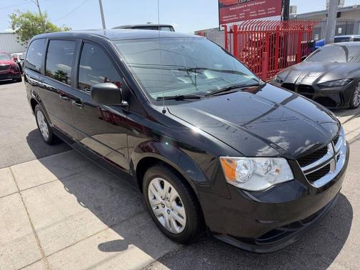 Black 2016 Dodge Grand Caravan AVP/SE