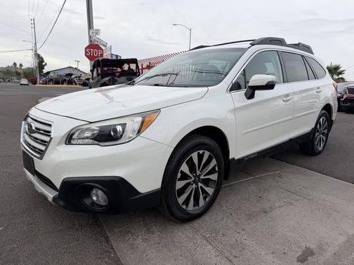 White 2016 Subaru Outback 2.5i Limited
