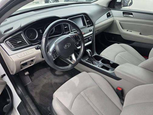 White 2018 Hyundai SONATA SEL