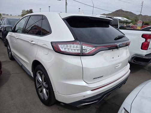 White 2017 Ford Escape Titanium