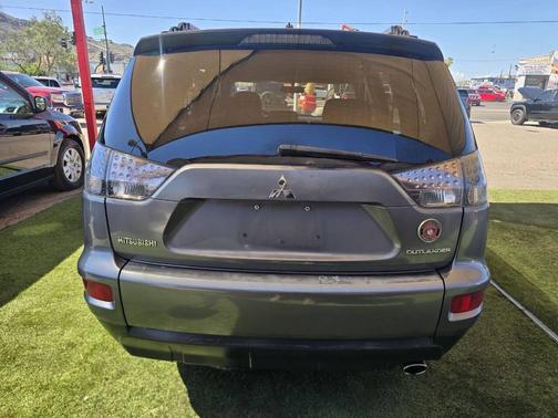 Blue 2010 Mitsubishi Outlander ES