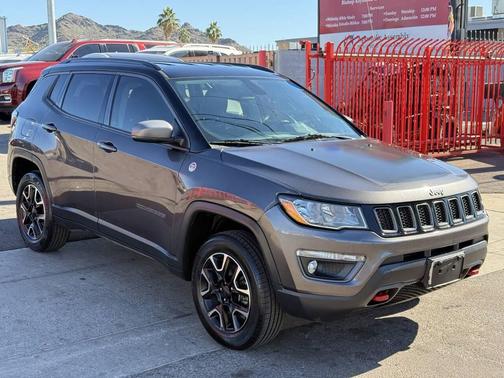 Gray 2020 Jeep Compass Trailhawk