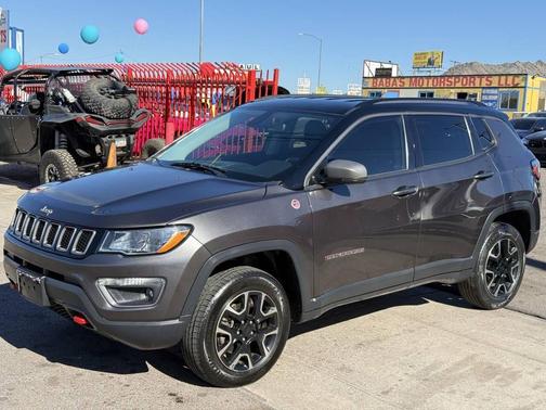 Gray 2020 Jeep Compass Trailhawk