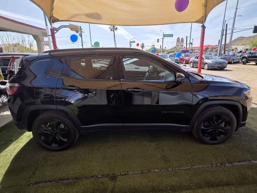Black 2019 Jeep Compass Latitude