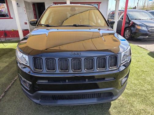 Black 2019 Jeep Compass Latitude