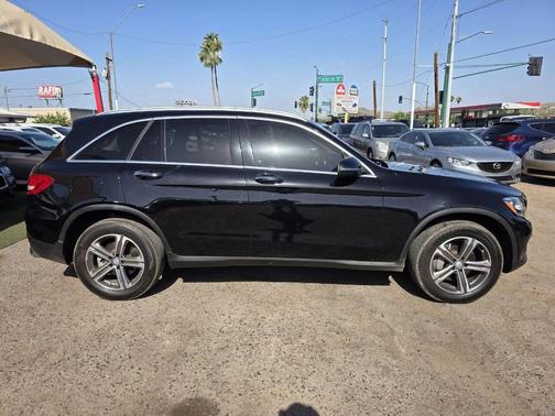 Black 2017 Mercedes-Benz GLC 300 4MATIC