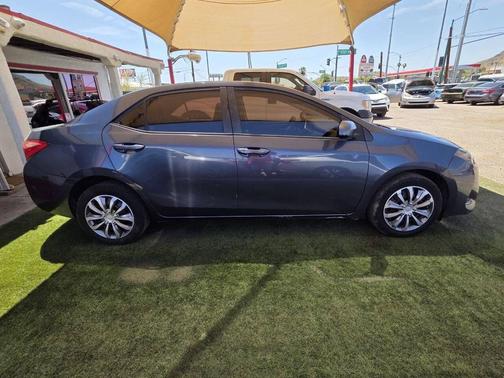 Gray 2018 Toyota Corolla LE