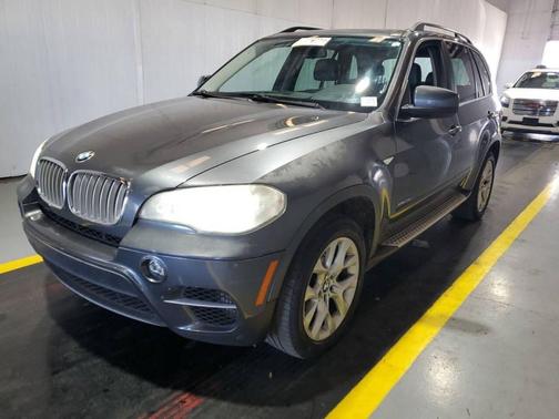 Black 2013 BMW X5 xDrive35d