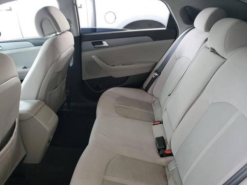 White 2017 Hyundai SONATA SE