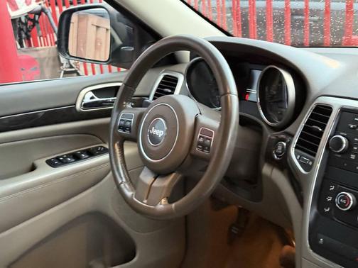 Blue 2011 Jeep Grand Cherokee Laredo