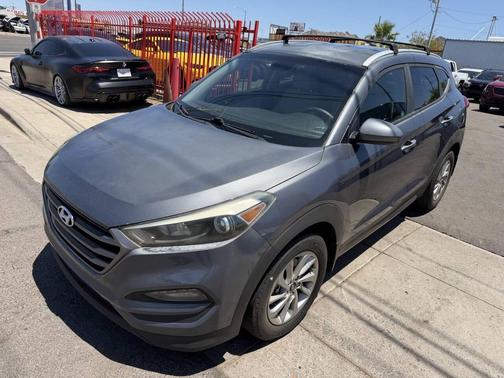 Gray 2016 Hyundai TUCSON SE