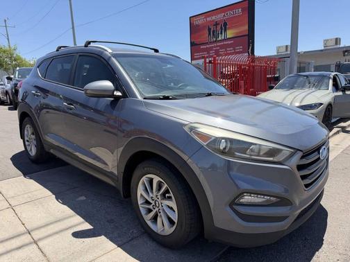 Gray 2016 Hyundai TUCSON SE
