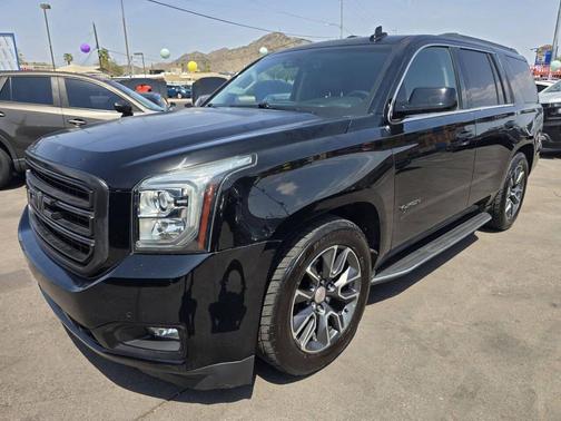 Black 2017 GMC Yukon SLT