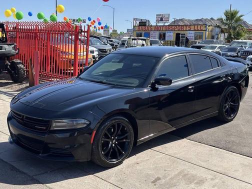 Black 2018 Dodge Charger SXT