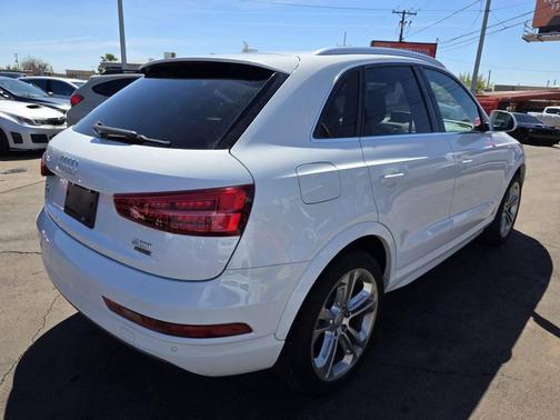 White 2017 Audi Q3 2.0T Premium Plus