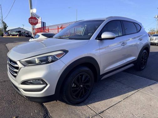 Silver 2018 Hyundai TUCSON SEL