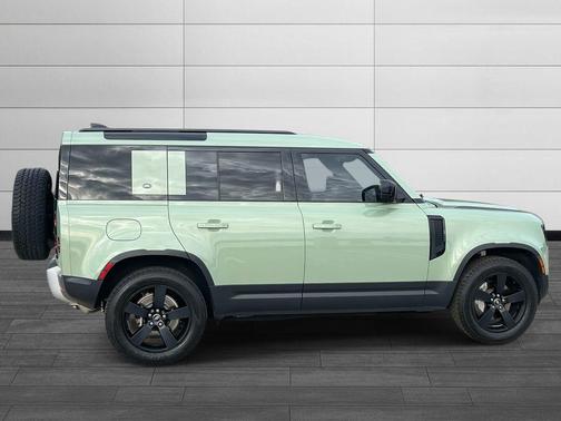 2023 Land Rover Defender 110 75th Edition