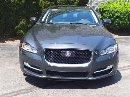 2019 Jaguar XJ R-Sport