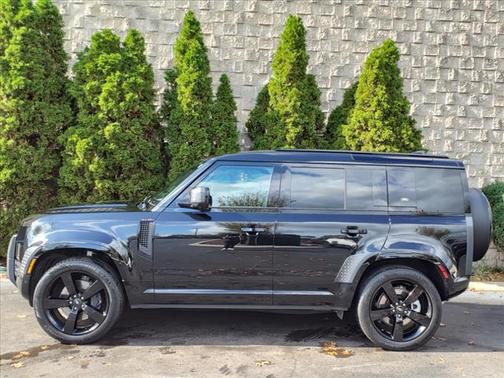2024 Land Rover Defender X-Dynamic SE