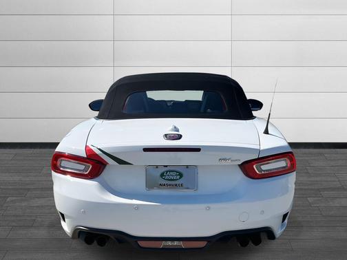 2018 FIAT 124 Spider Base