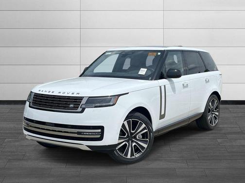 White 2026 Land Rover Range Rover P550e SE